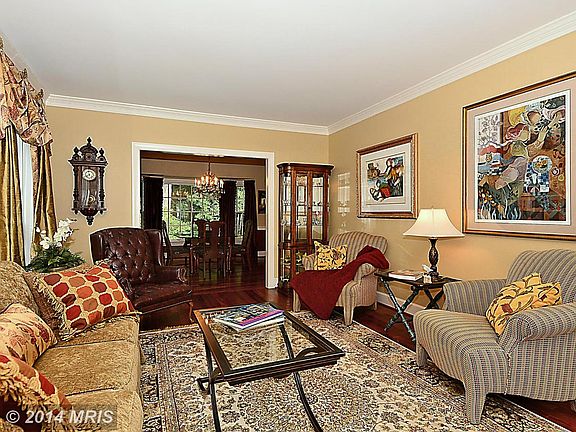 5th image of 8646 Chase Glen Cir