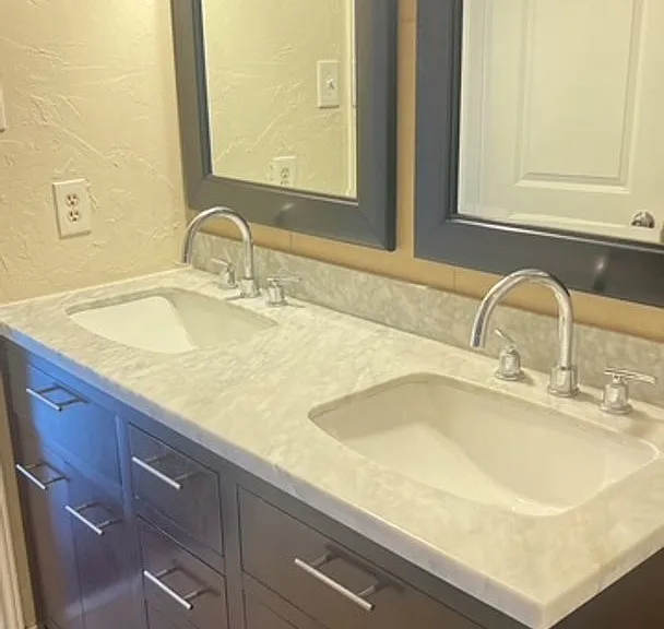 1901 Cloisters Dr #921 — Photo 32