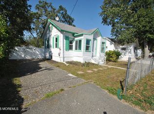 314 Harzold Rd, Forked River, NJ 08731