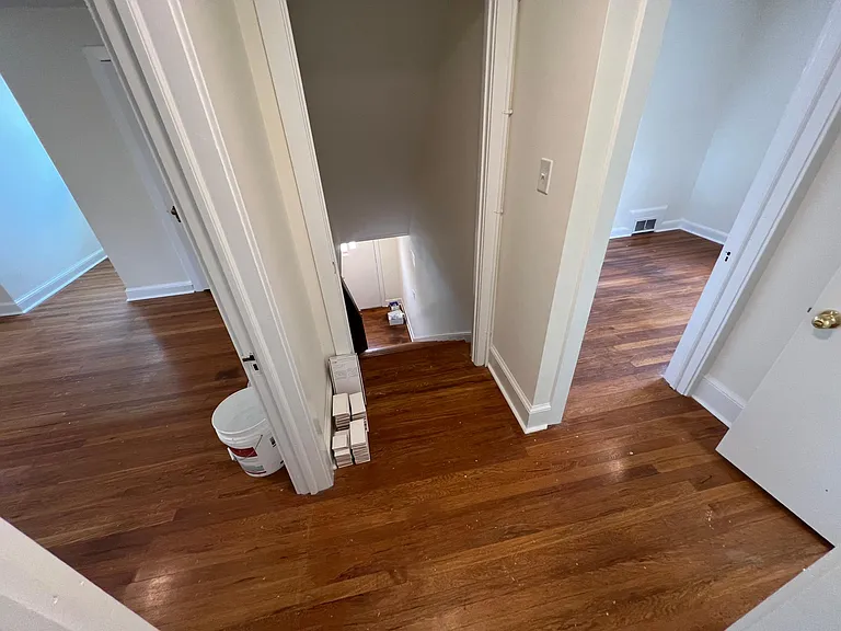 107 Steele Ave — Photo 17