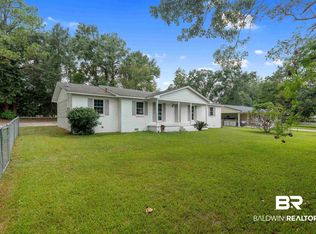 22629 Circle Dr, Robertsdale, AL 36567