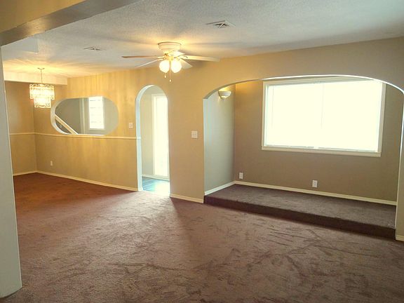 3rd image of 7019 Manchester Ave