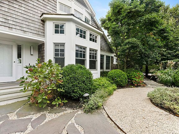2nd image of 31 Millfarm Ln