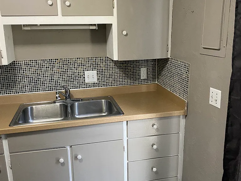 777 Hemlock Ave #8 — Photo 1