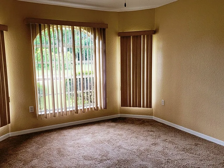 732 Sinclair Ter — Photo 17
