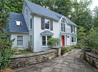 37475 Jackson Rd, Moreland Hills, OH 44022