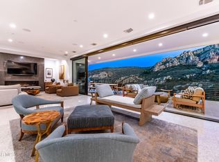 2100 Trentham Rd, Thousand Oaks, CA 91361