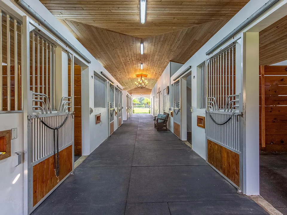 14367 Belmont Trce