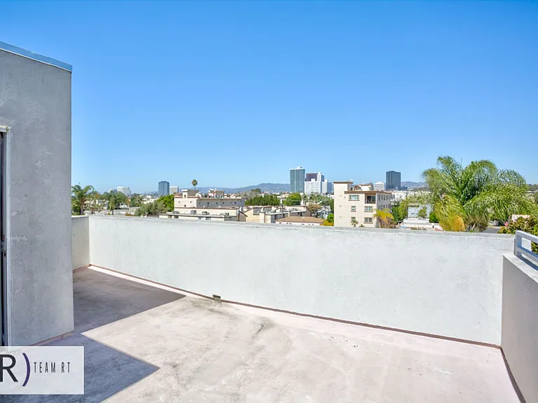 1737 Colby Ave #201 — Photo 31