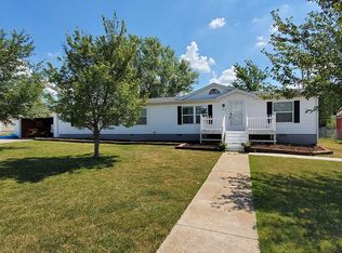 312 11th St, Manilla, IA 51454