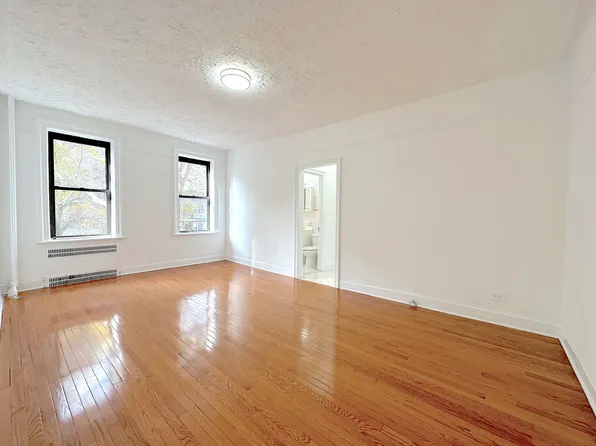 25-98 36th St, Astoria, NY