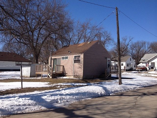 2nd image of 441 E Cedar St