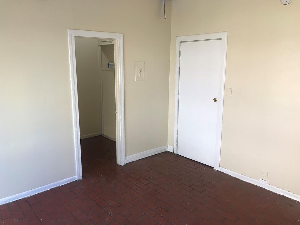 2nd image of 1310 E 21st St #A