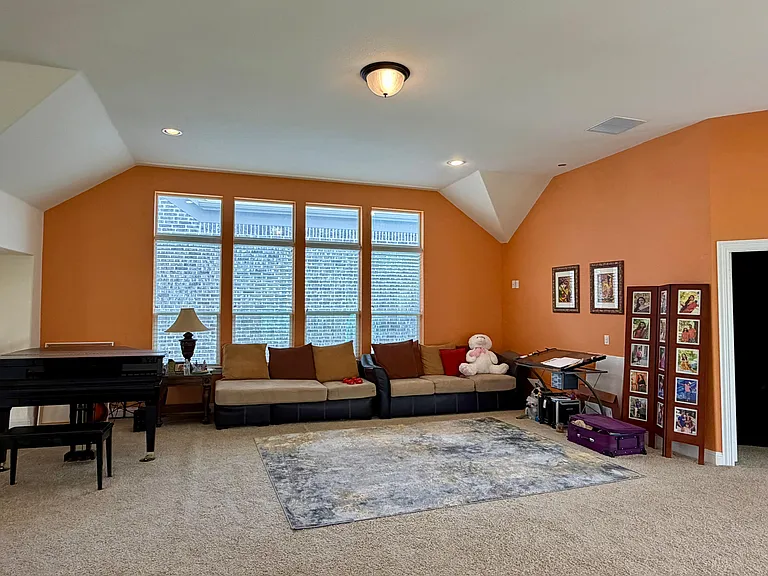 10411 Railswood Dr — Photo 12