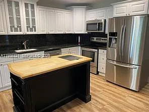 23 Lexington Ln W #C — Photo 5