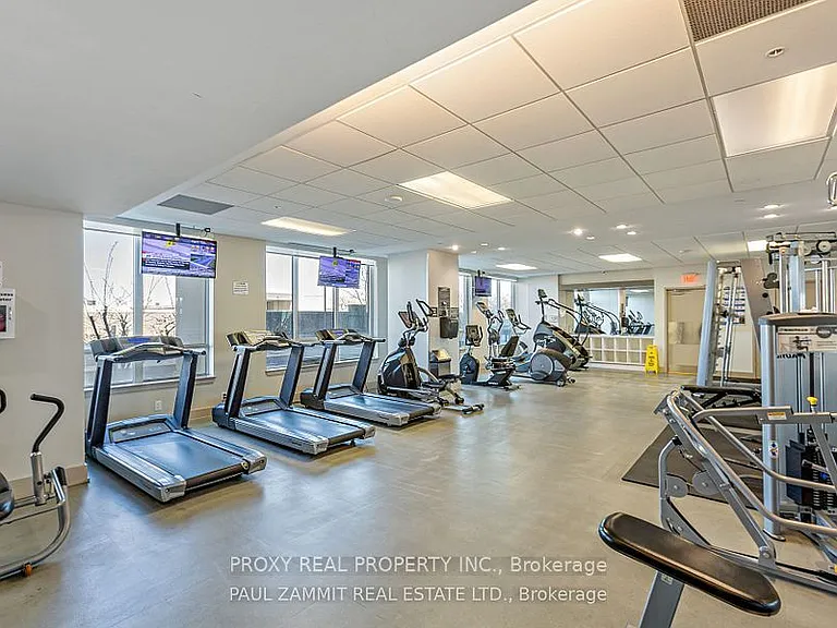 7167 Yonge St #621 — Photo 5