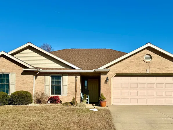 322 W 20th St, Huntingburg, IN 47542