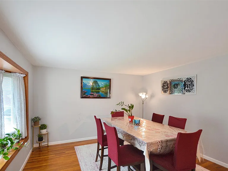 37653 Longacre Dr — Photo 3
