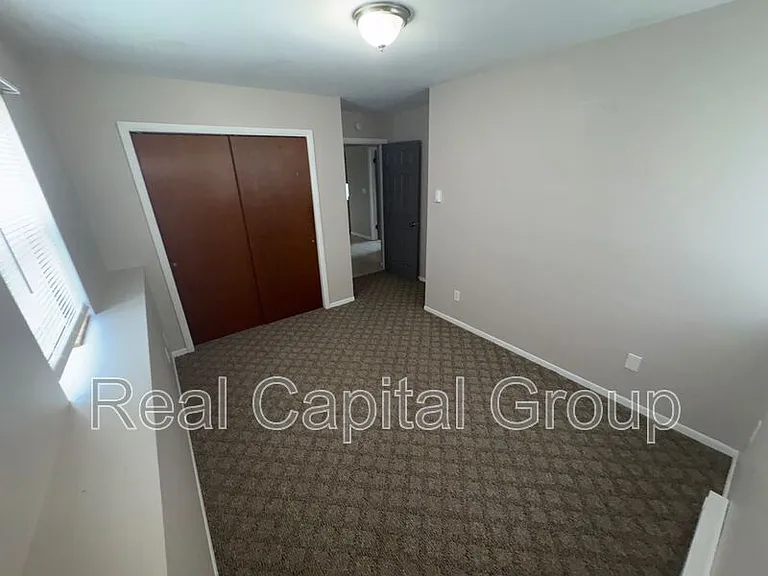 422 Spring St #1 — Photo 11