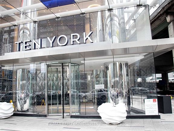 3rd image of 10 York St #6001