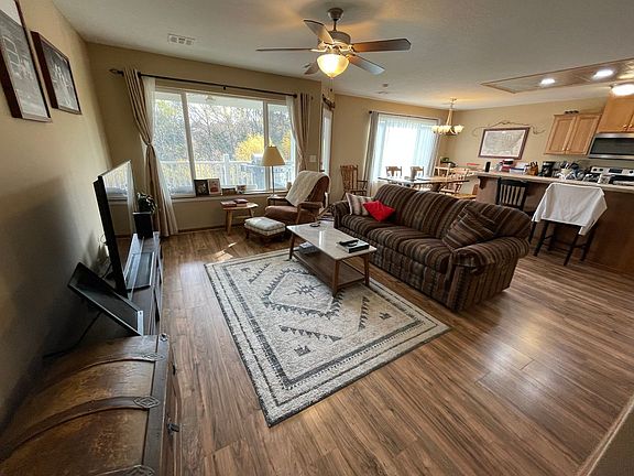 3rd image of 5437 Stone Crest Dr
