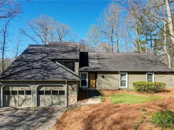 2249 Chimney Springs Dr, Marietta, GA 30062