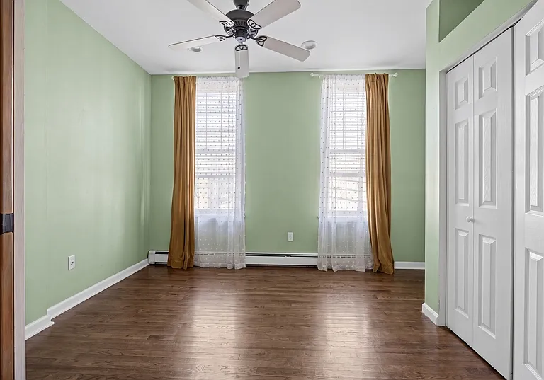 136 New York Ave #202 — Photo 6