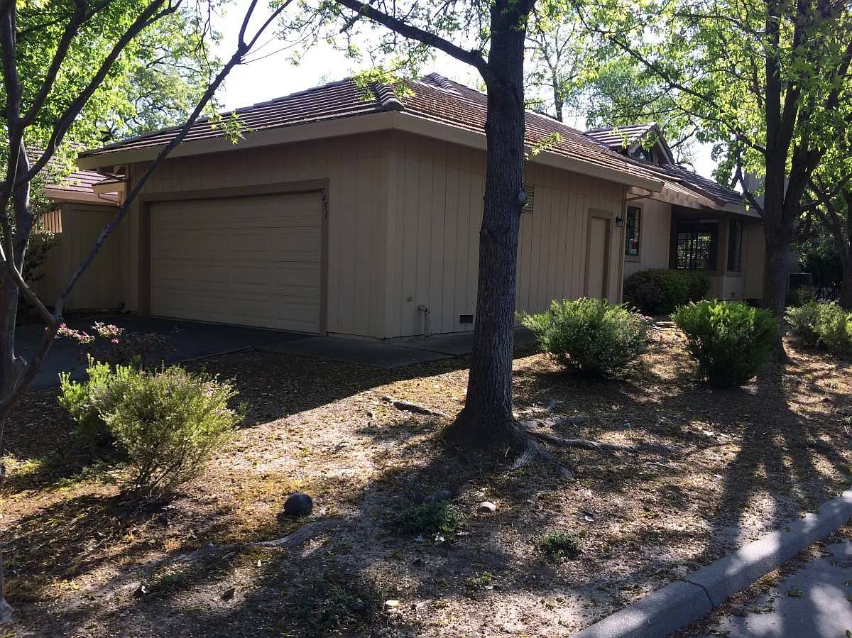 7451 Heritage Meadow Pl photo 1