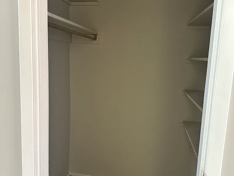 9495 Reading Rd — Photo 13