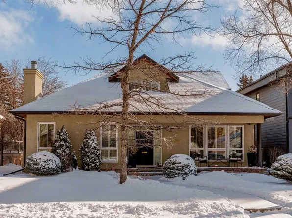 1428 W 9th St NW, Calgary, AB T2M 3L2