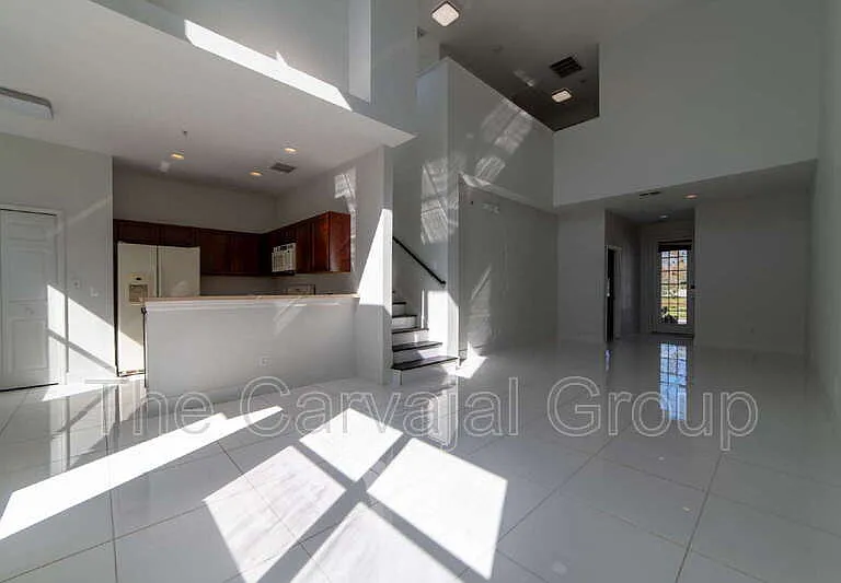 10224 Vickers Ridge Dr — Photo 15