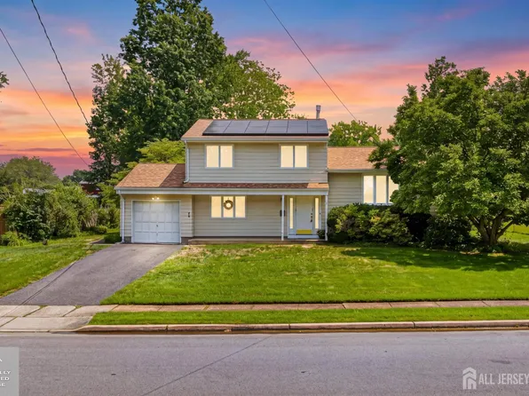 12 Cedar Grove Pl, Old Bridge, NJ 08857