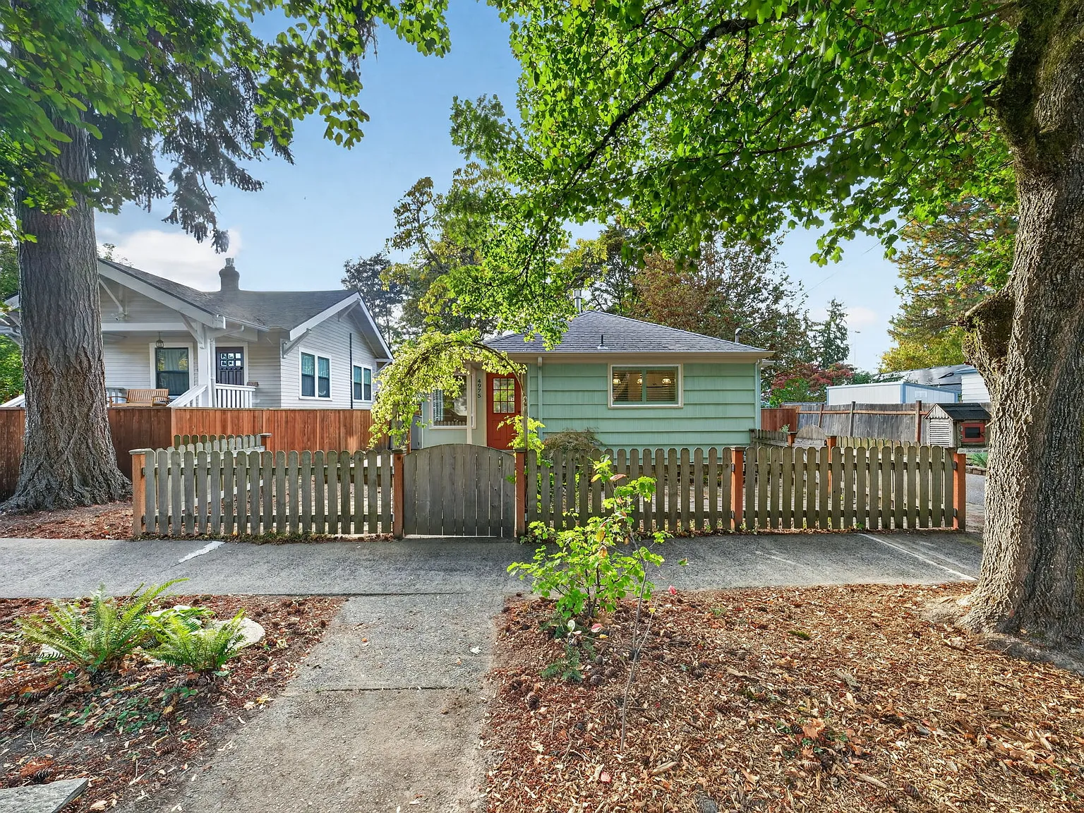 4975 SW Main Ave — Photo 3