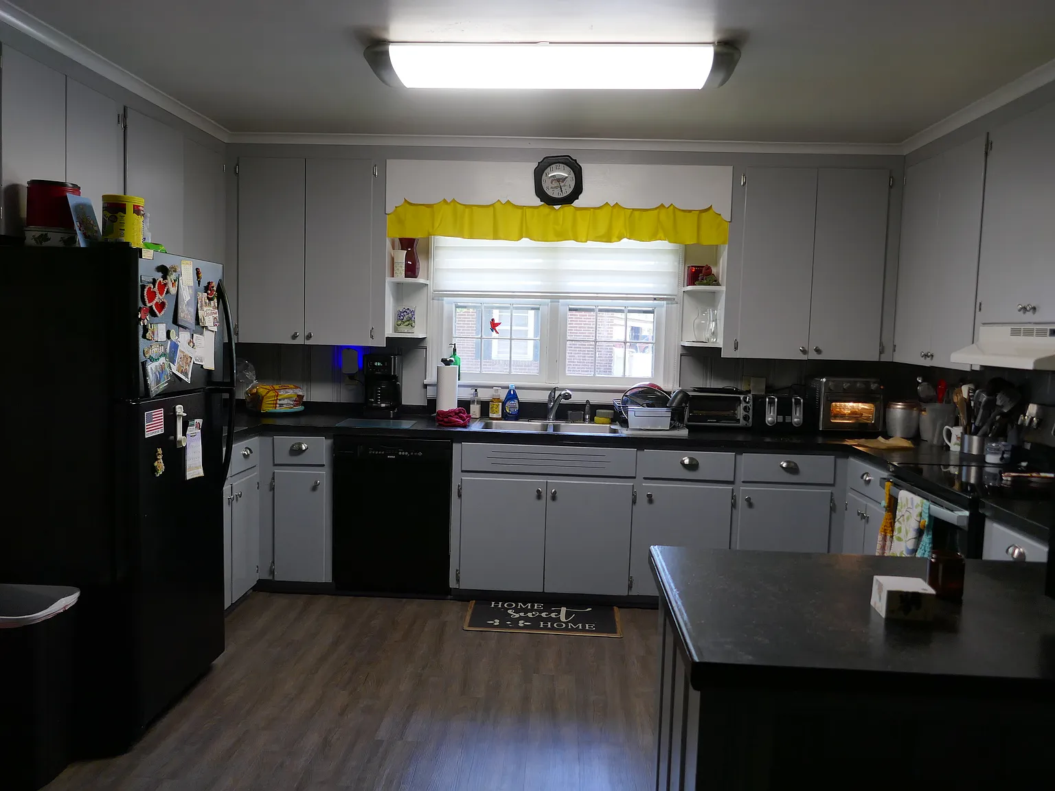 845 Halstead Blvd — Photo 2
