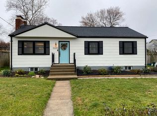 10205 Sager Ave, Fairfax, VA 22030