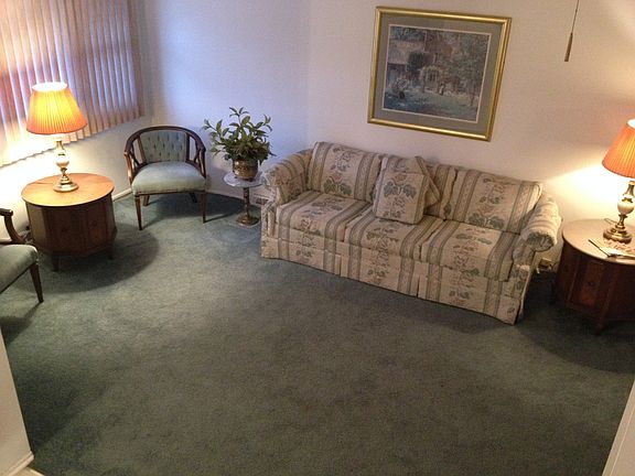 2nd image of 215 Longstreet Ave