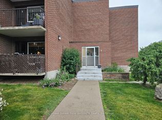 4 Avalon Pl #102, Kitchener, ON N2M 4N6