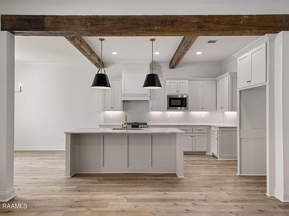 5th image of 102 Gentle Island Dr