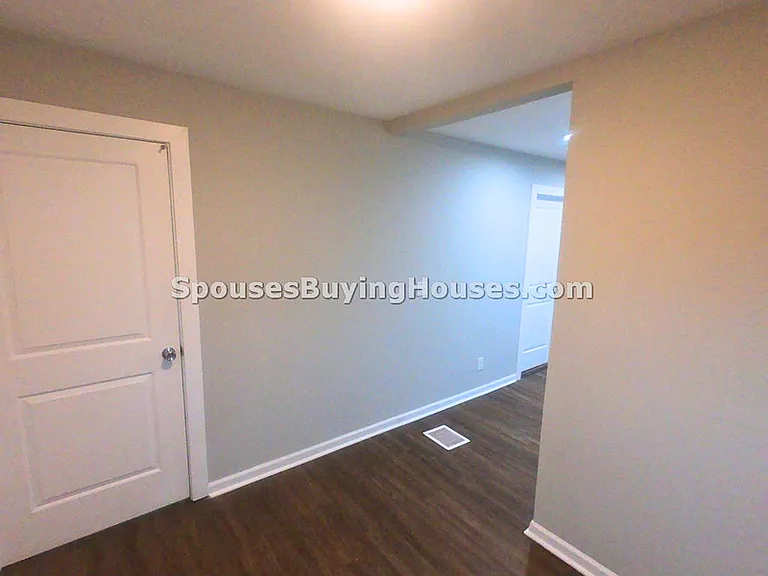 717-719 W 4th St #717 — Photo 7
