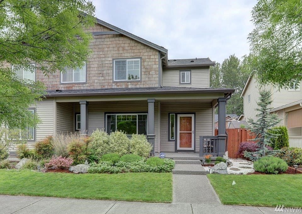 1st image of 966 43rd Ct NE