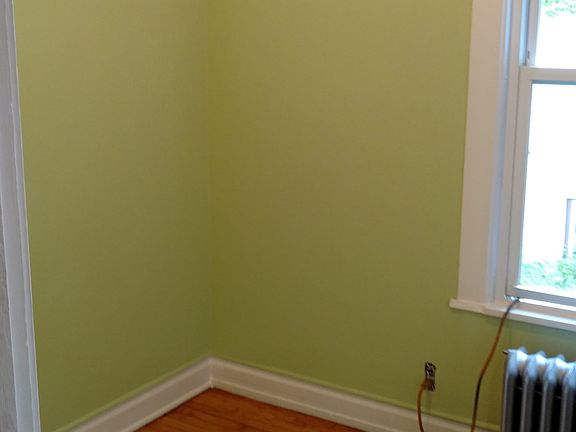 4th image of 1326 Kenilworth Ave