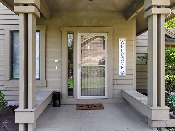 2nd image of 935 Duck Pond Rd