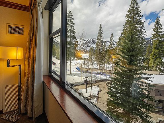 2nd image of 400 Squaw Creek Rd #338-340