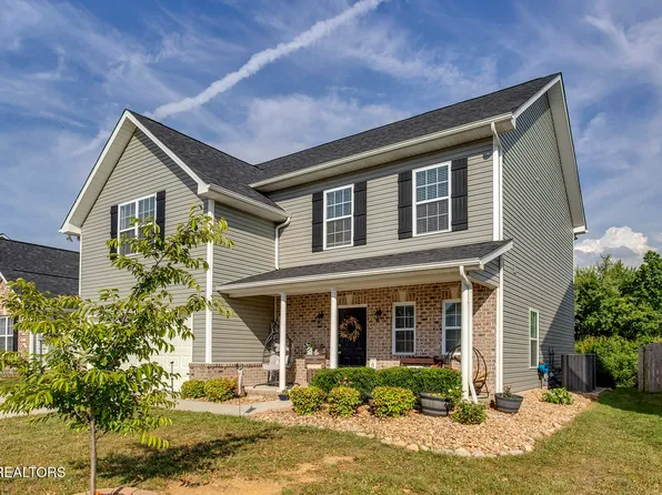3032 Dominion Dr, Maryville, TN 37803