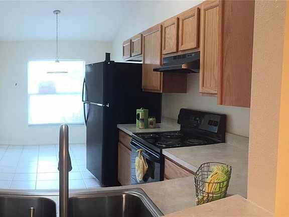 4th image of 3325 Celena Cir