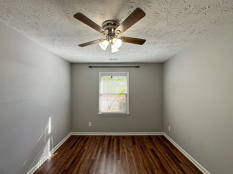 309 Sparrow Dr — Photo 18