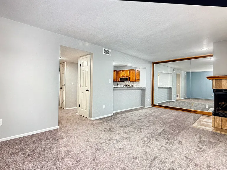8789 W 106th Ter — Photo 17