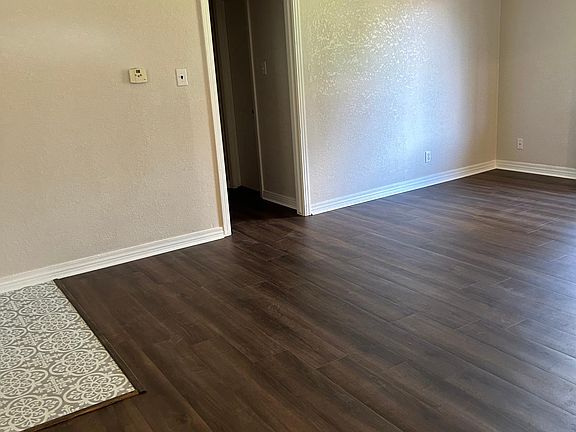 4th image of 257 Torreon Dr