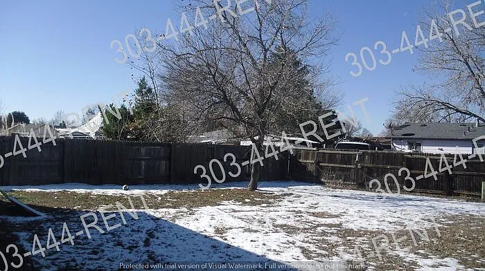 3 bed, 2.0 bath, 1039 sqft, $2,195 — Photo 2