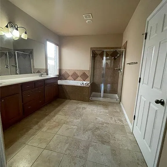 704 S Frontier Ln — Photo 18